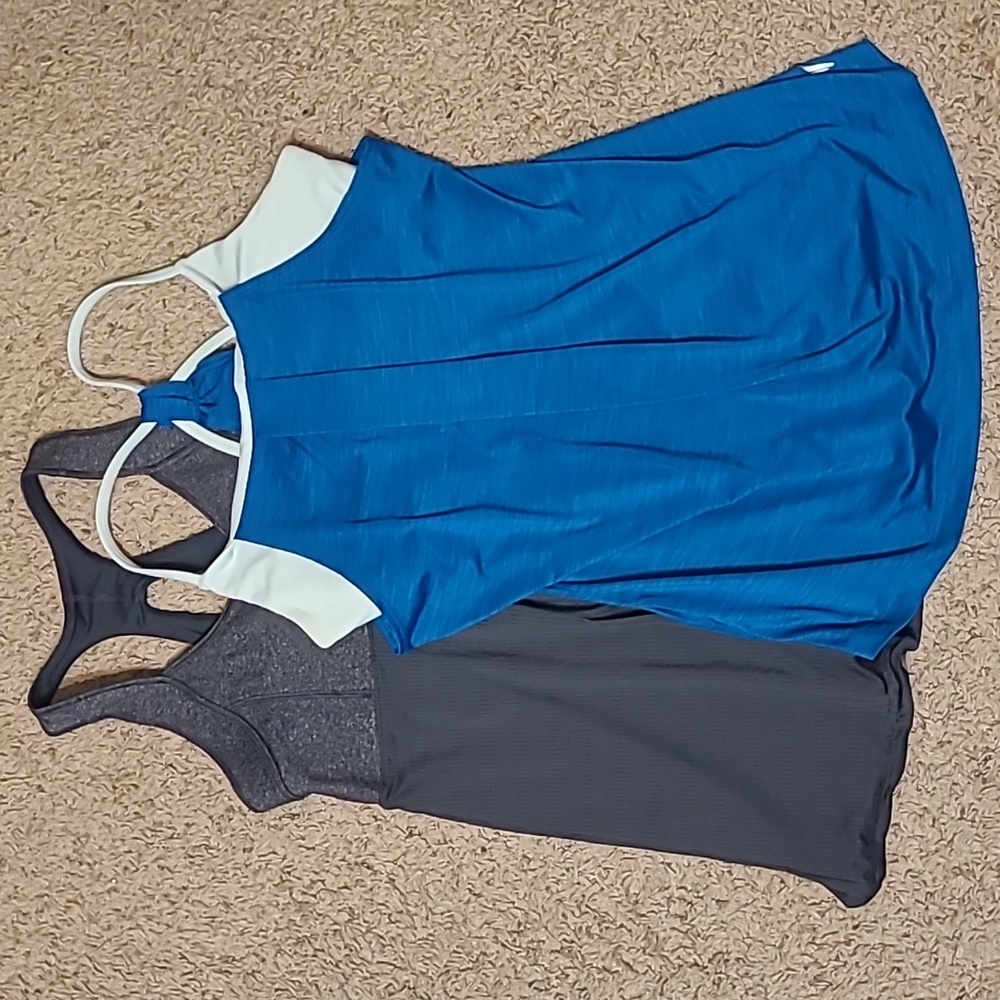 5/$25⭐️ Old Navy Active Workout Tops -2 pack